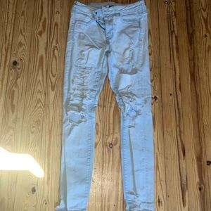 Only has those 4 little hearts. That’s the only thing wrong with the pants